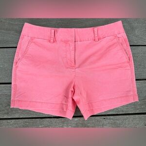 Vineyard Vines coral every day shorts size 6